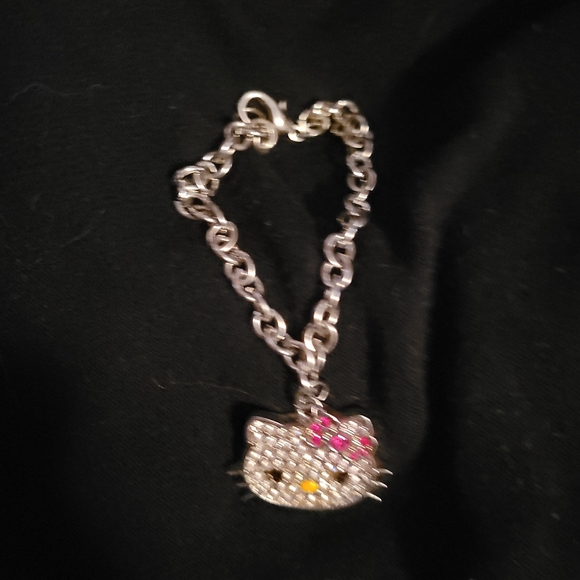 Bling Hello Kitty Charm Bracelet - Picture 3 of 11
